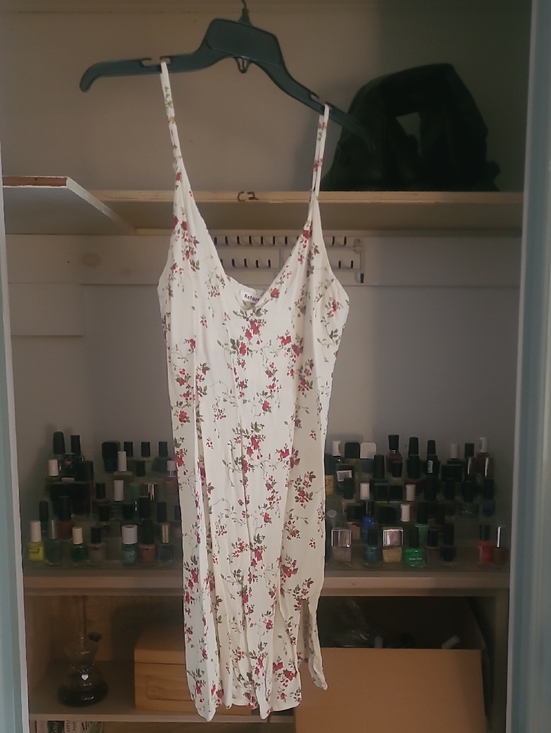 Reformation Dresses & Skirts - Reformation Marlowe White Floral Dress M EUC